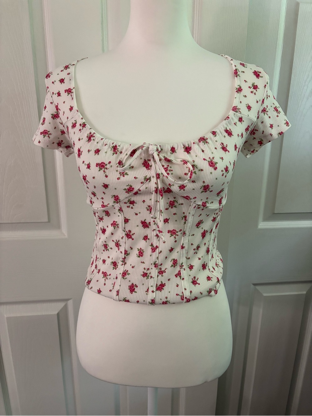 Just Polly New York Pink Floral Tie Front Top